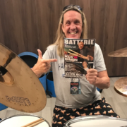 Gagnez une cymbale Paiste signée par Nicko McBrain !