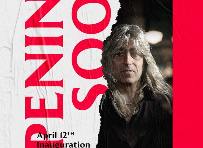 MIKKEY DEE OUVRE UN BAR À PARIS