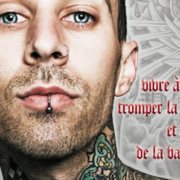 TRAVIS BARKER : Vivre à fond, tromper la mort et jouer de la batterie