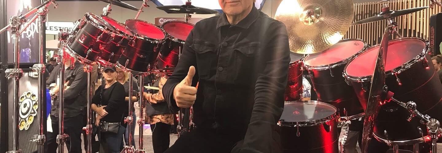 BLONDIE PERD SON BATTEUR
